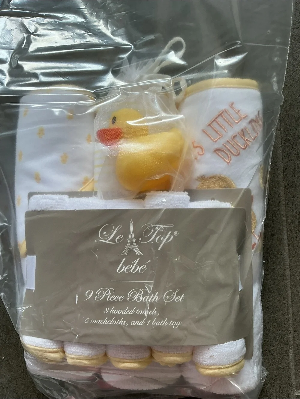 Baby Bath gift Set  9 pieces-with Yellow Duck Accents  BONUS 25 NEW born diapers